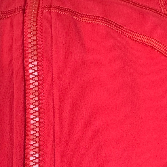 Lululemon Define Jacket in Dark Red 6 - Picture 9 of 10